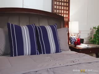 [限制級快車] 風騷少婦不給不會做愛的老公碰後門～原來早跟鄰居約好要一起體驗！
